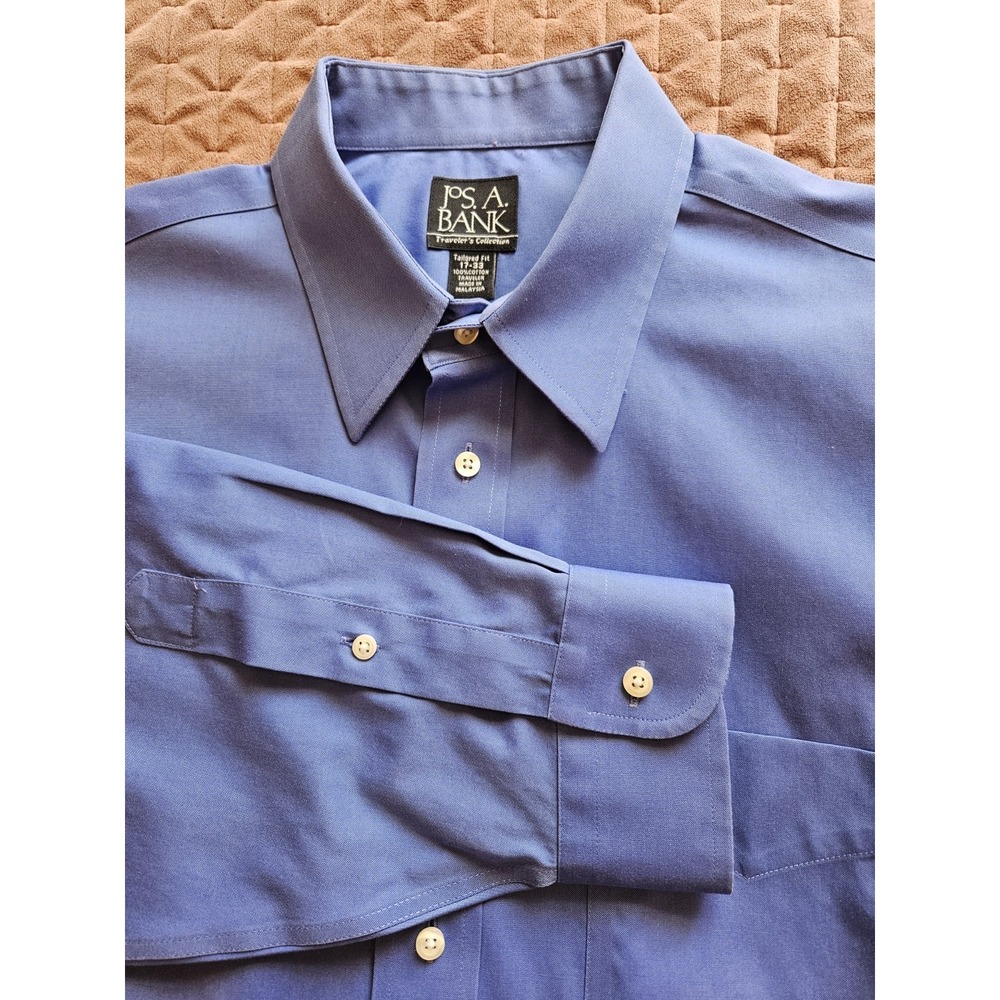Jos A Bank Travelers Collection Tailored Fit Med. Blue 100% Cotton Shirt 17-33